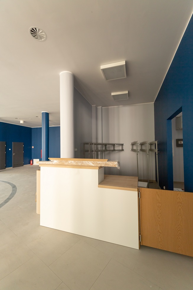 Przebudowane pomieszczenie szatni w budynku 'Ronda'