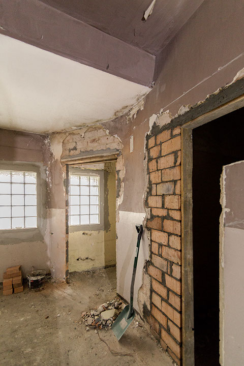 Przebudowa pomieszczeń w budynku administracyjno-socjalnym . Szczegół uwidocznionych ścianek działowych.