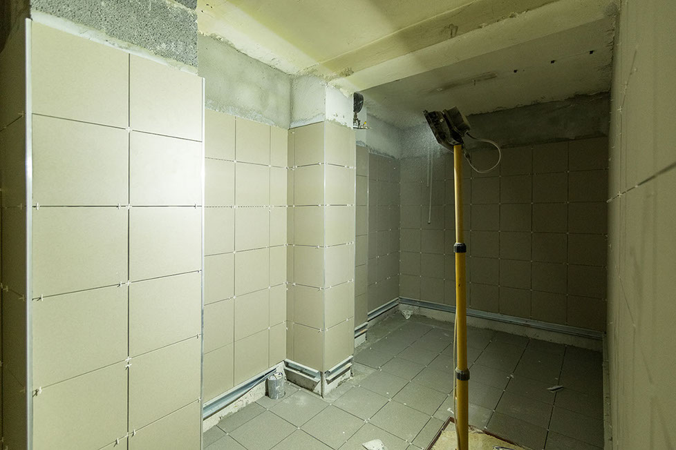 Pomieszczenia piwniczne w budynku administracyjno-socjalnym w trakcie przebudowy wg dokumentacji projektu.